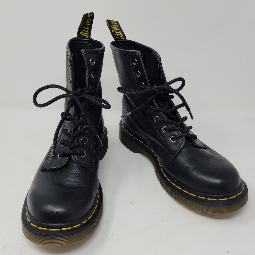 Dr. Martens Black Leather Lace-Up Boots Women’s US 6 EU 37 Classic